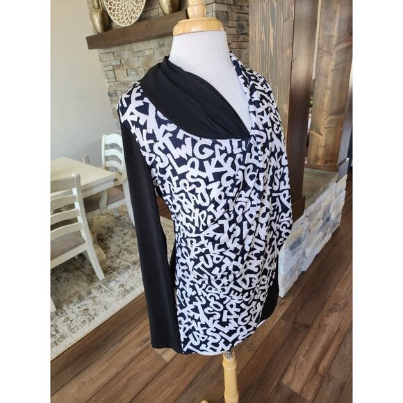 Tango Mango Boutique Graphitti Top Retail $89 - Picture 3 of 7